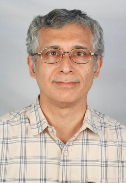 Dr. RAJEEV KAPOOR;